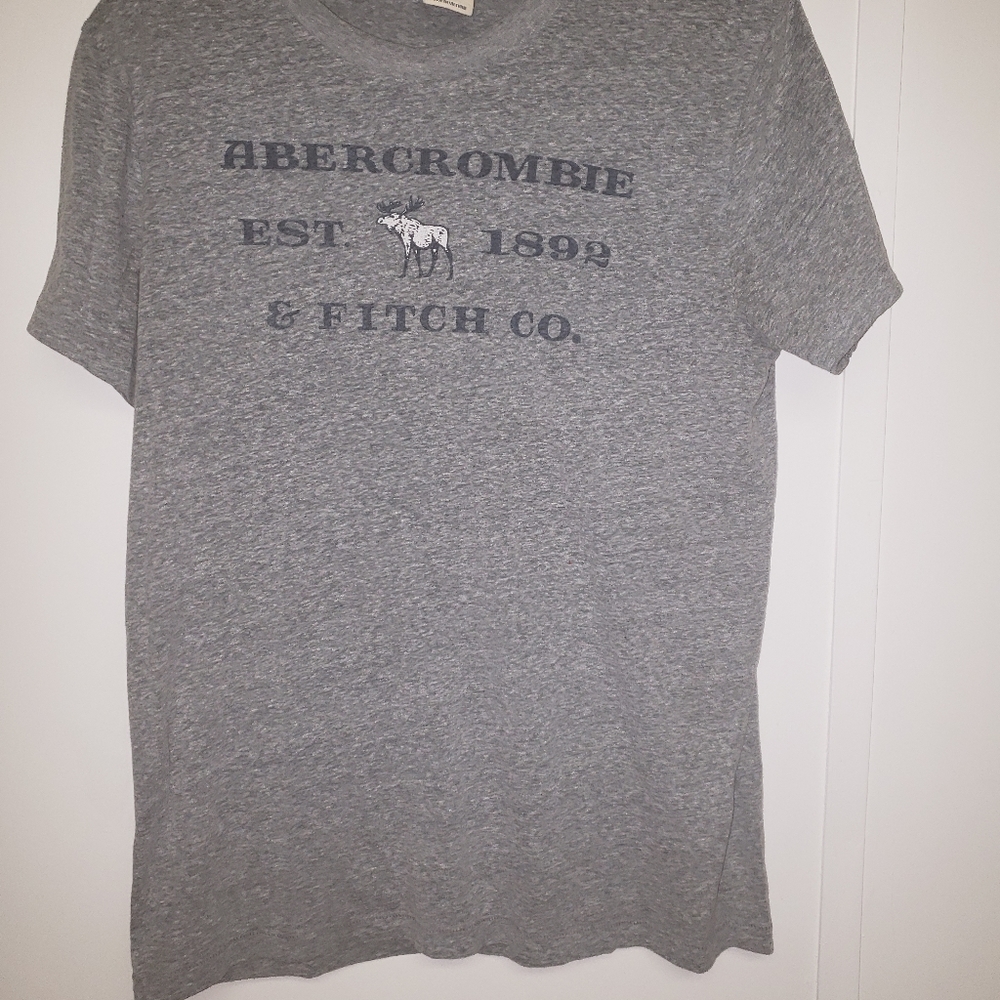 Gray A&F shirt